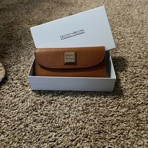 Dooney & Bourke Tan Leather Wallet